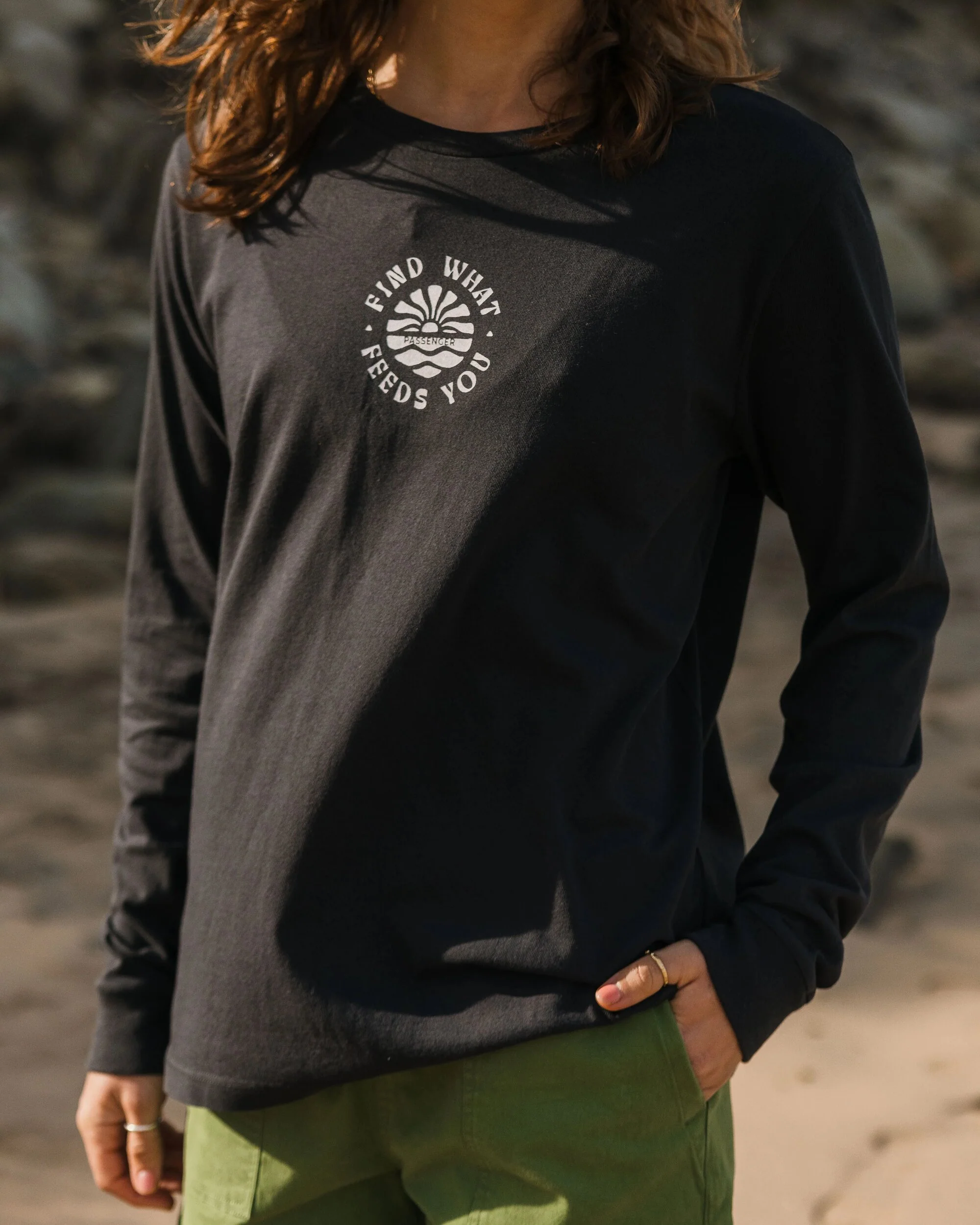 Discovery LS T-Shirt - Black - Image 2